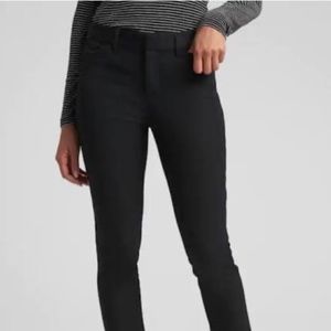 Gap Women's Signature